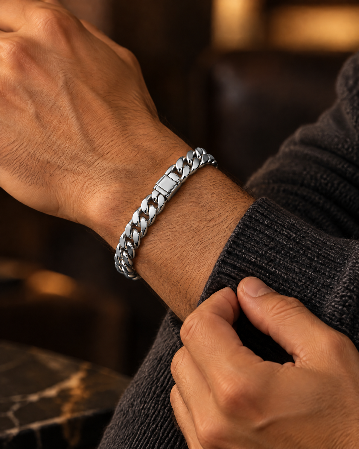 Pulsera Cuban Link 8mm plata puesta – Vesko