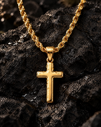 Detalle Colgante Cruz oro – Vesko