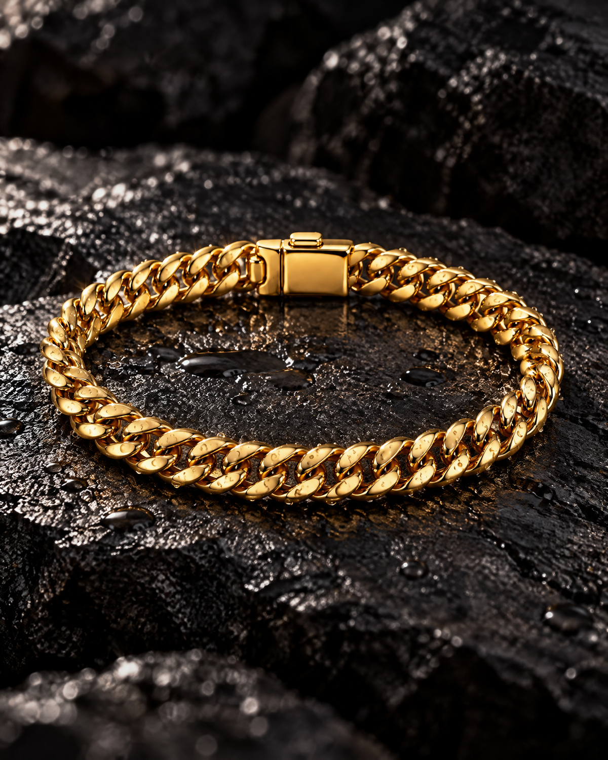 Detalle Pulsera Miami Cuban 5mm oro – Vesko