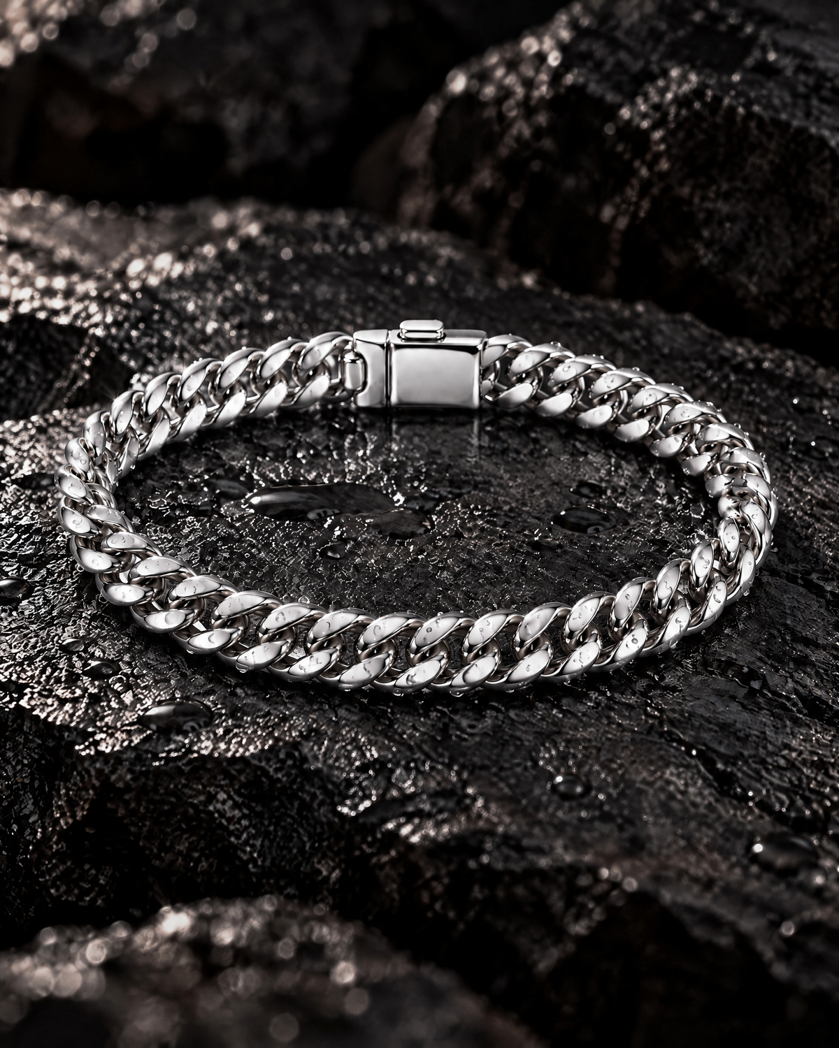 Detalle Pulsera Miami Cuban 5mm plata – Vesko